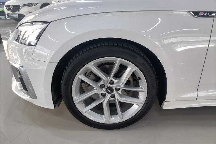 Used Audi A5 2023 Sportback 40 TFSI Fashionable and Dynamic Model Left Front Wheel Hub