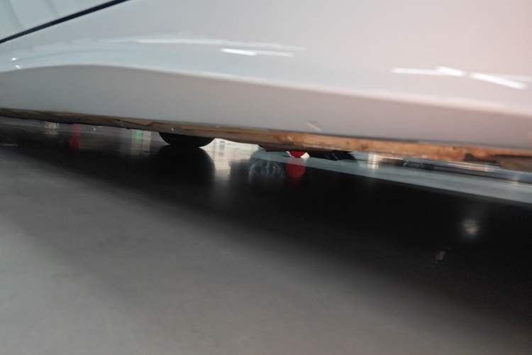 Used Audi A5 2023 Sportback 40 TFSI quattro Luxury Dynamic Edition Left Side Sill