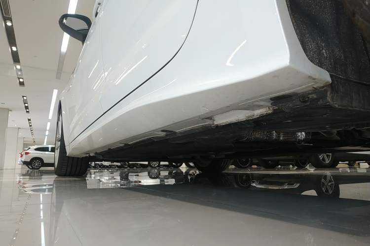 Used Audi A5 2023 Sportback 40 TFSI Fashionable and Dynamic Model Left Side Sill