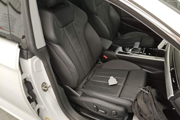 Used Audi A5 2023 Sportback 40 TFSI Fashionable and Dynamic Model Right Front Seat