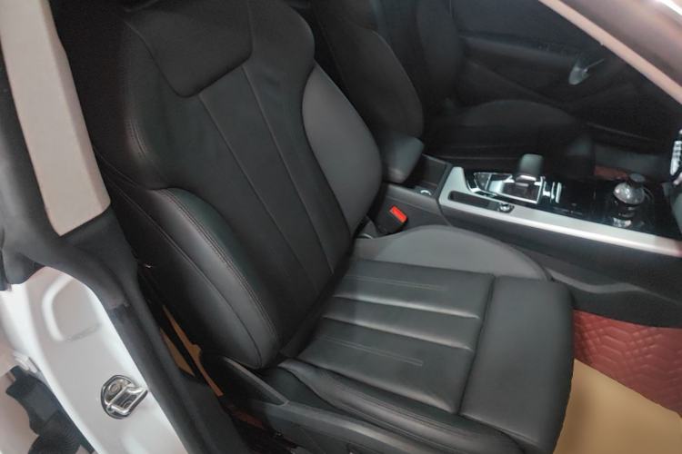 Used Audi A5 2023 Sportback 40 TFSI quattro Luxury Dynamic Edition Right Front Seat