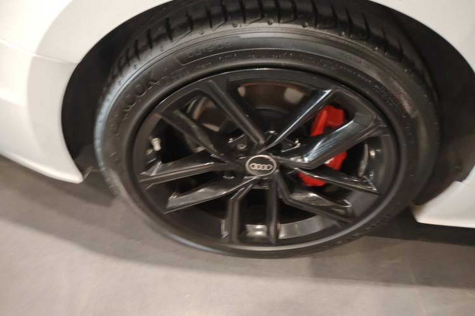 Used Audi A5 2023 Coupe 40 TFSI Fashionable and Dynamic Model Right Rear Wheel Hub