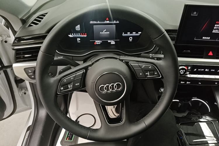 Used Audi A5 2023 Sportback 40 TFSI Fashionable and Dynamic Model Steering Wheel