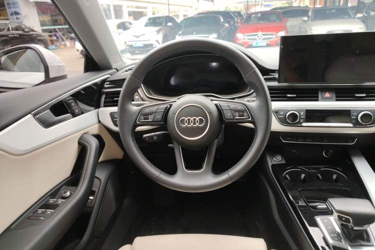Used Audi A5 2023 Sportback 40 TFSI quattro Luxury Dynamic Edition Steering Wheel