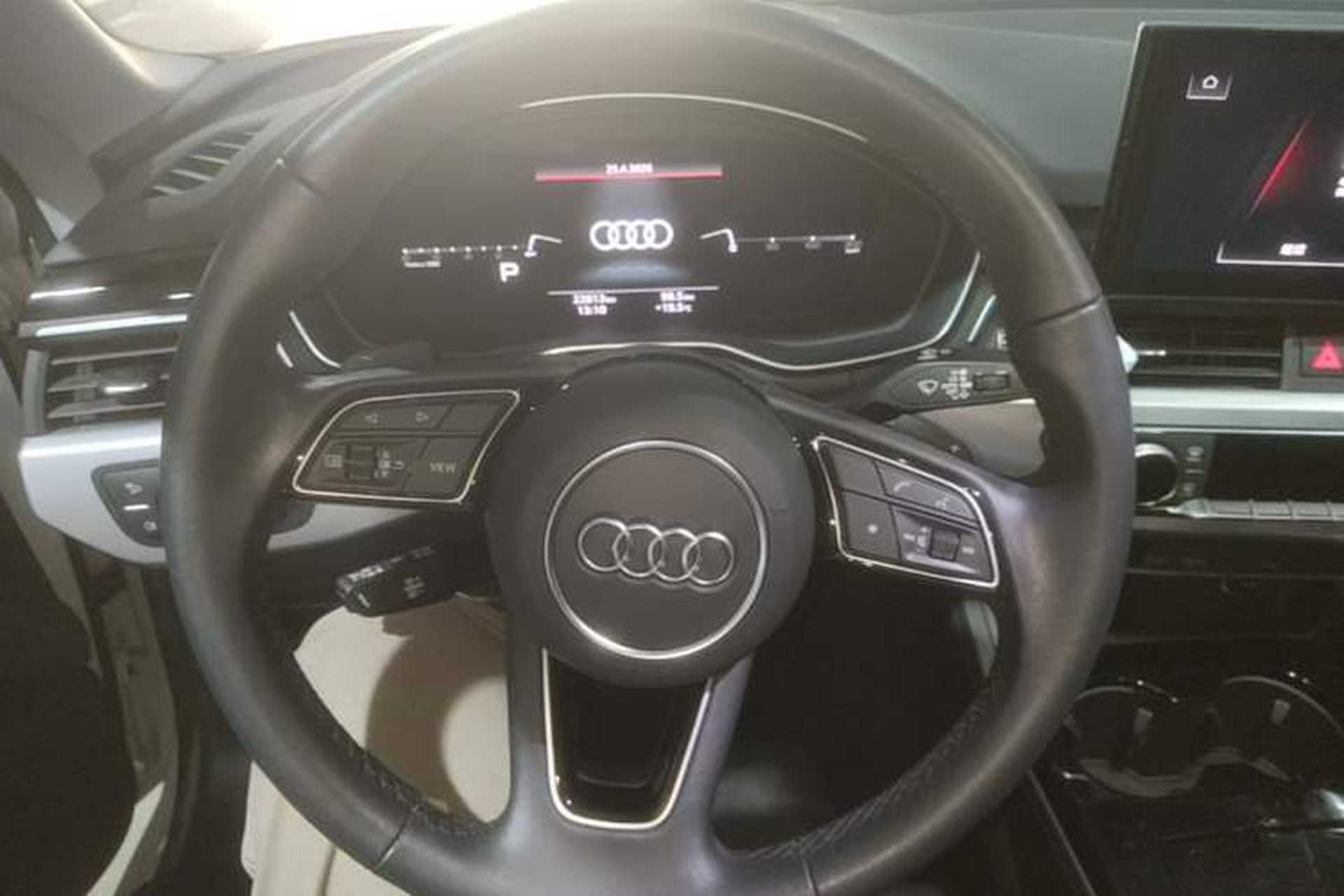Used Audi A5 2023 Sportback 40 TFSI Fashionable and Dynamic Model Steering Wheel