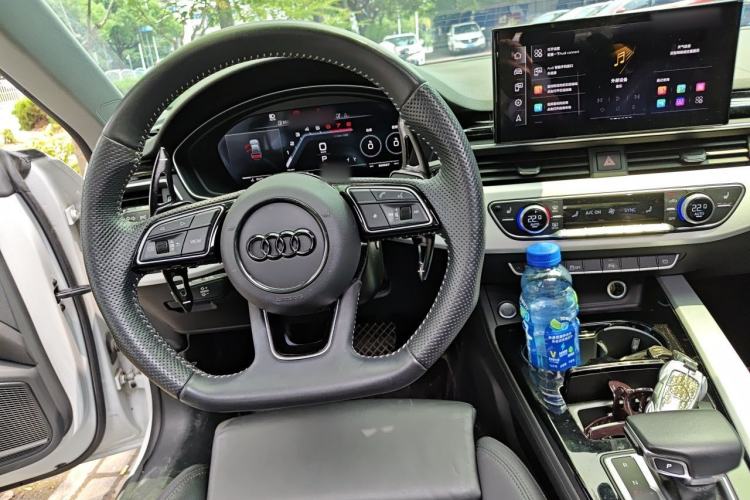 Used Audi A5 2023 Sportback 40 TFSI quattro Luxury Dynamic Edition Steering Wheel