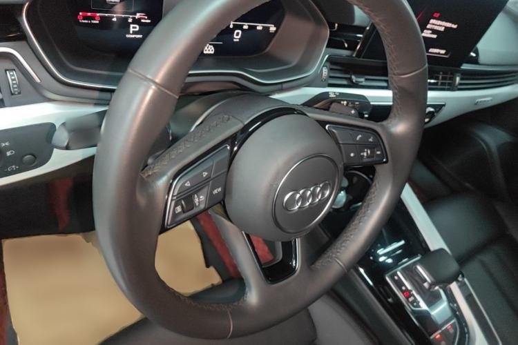 Used Audi A5 2023 Sportback 40 TFSI quattro Luxury Dynamic Edition Steering Wheel