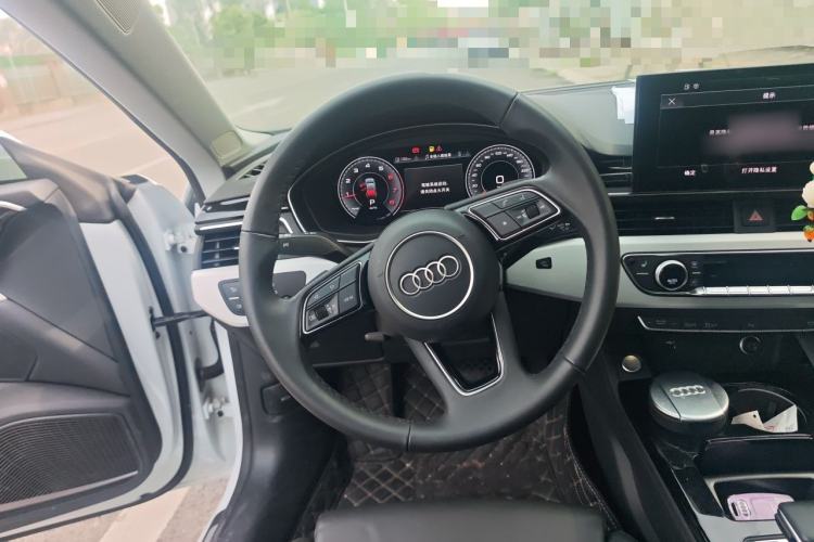 Used Audi A5 2023 Sportback 40 TFSI quattro Luxury Dynamic Edition Steering Wheel