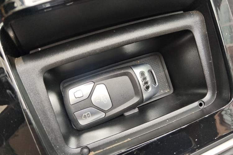 Used Audi A5 2023 Sportback 40 TFSI quattro Luxury Dynamic Edition Vehicle Key