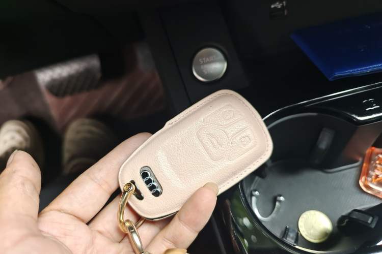 Used Audi A5 2023 Sportback 40 TFSI Fashionable and Dynamic Model Vehicle Key