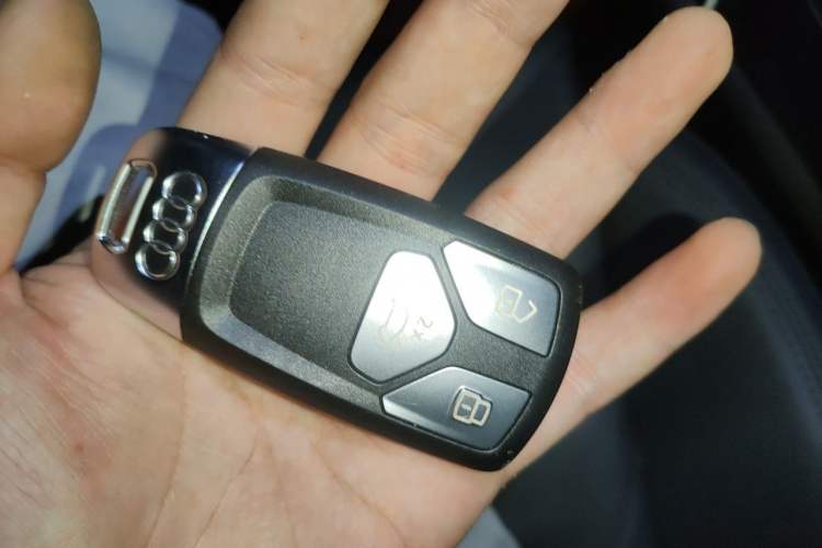 Used Audi A5 2023 Sportback 40 TFSI Fashionable and Dynamic Model Vehicle Key