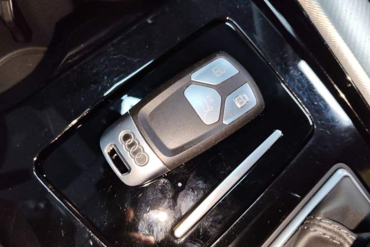 Used Audi A5 2023 Sportback 40 TFSI Fashionable and Dynamic Model Vehicle Key