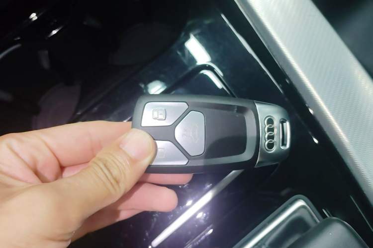 Used Audi A5 2023 Sportback 40 TFSI Fashionable and Dynamic Model Vehicle Key