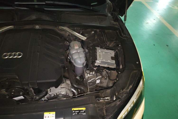 Used Audi A5 2023 Sportback 40 TFSI quattro Luxury Dynamic Edition Engine Bay Left
