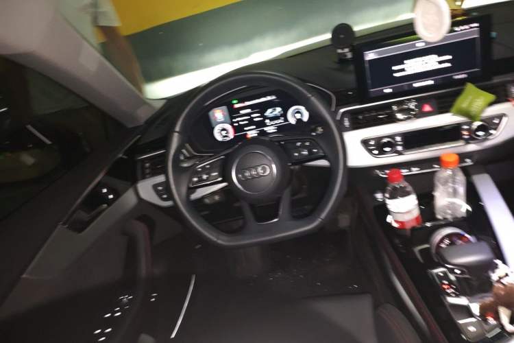 Used Audi A5 2023 Sportback 40 TFSI quattro Luxury Dynamic Edition Steering Wheel