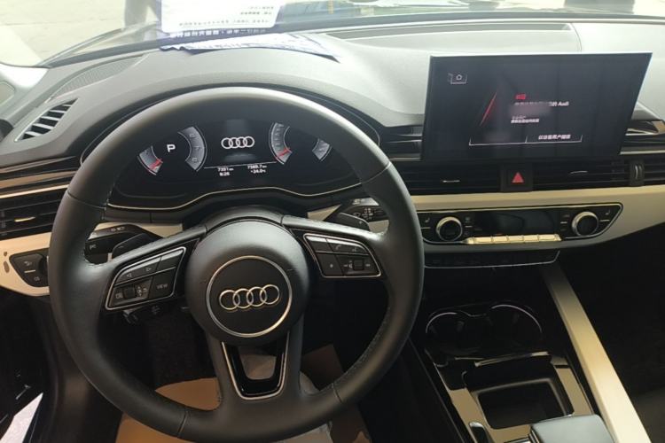 Used Audi A5 2024 Sportback 40 TFSI quattro Luxury Dynamic Model Center Console