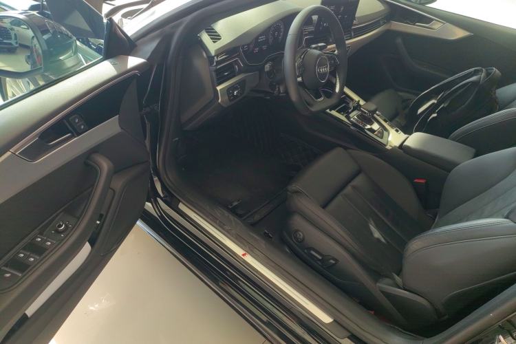 Used Audi A5 2024 Cabriolet 40 TFSI Fashionable and Dynamic Model Driver Seat