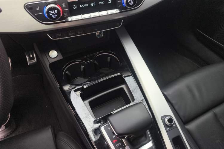 Used Audi A5 2024 Sportback 40 TFSI quattro Luxury Dynamic Model Gear Lever