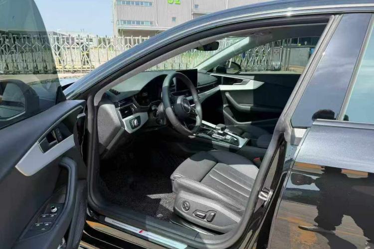 Used Audi A5 2024 Sportback 40 TFSI quattro Luxury Dynamic Model Interior 2