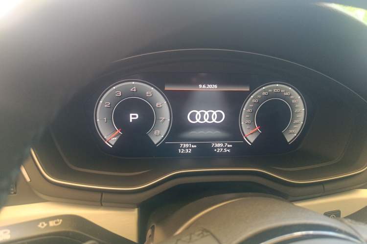 Used Audi A5 2024 Sportback 40 TFSI quattro Luxury Dynamic Model Odometer Close Up