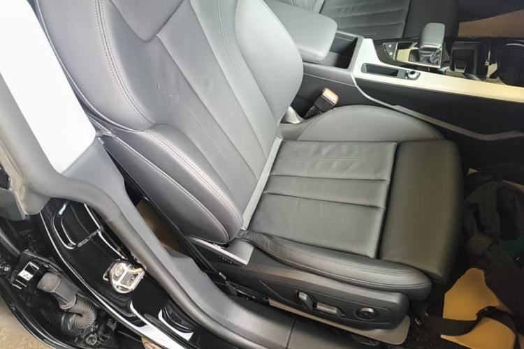 Used Audi A5 2024 Sportback 40 TFSI quattro Luxury Dynamic Model Right Front Seat