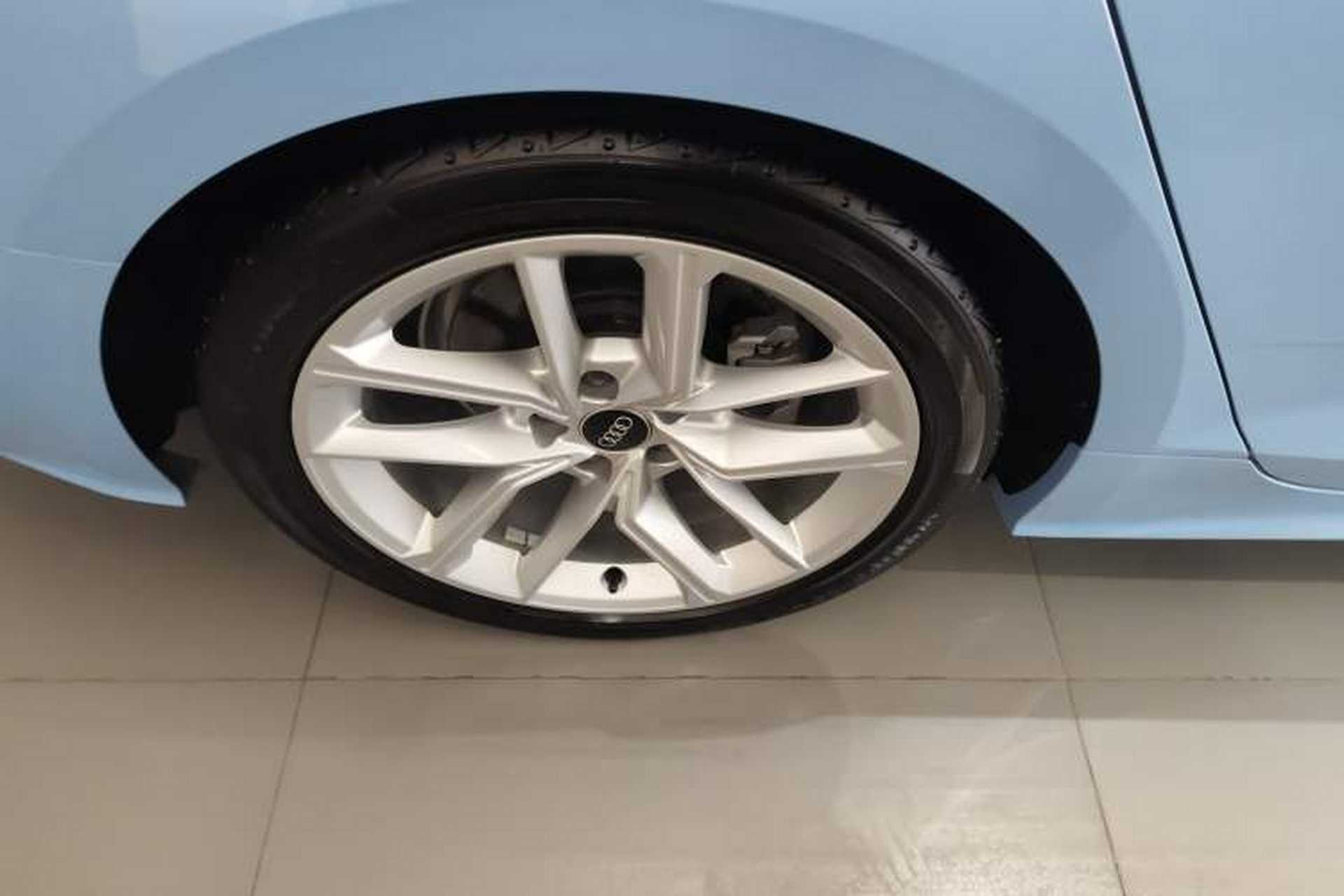 Used Audi A5 2024 Sportback 40 TFSI Fashionable and Dynamic Model Right Rear Wheel Hub