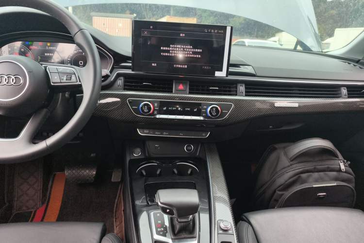 Used Audi A5 2024 Sportback 40 TFSI Fashionable and Dynamic Model Audio And AC Panel