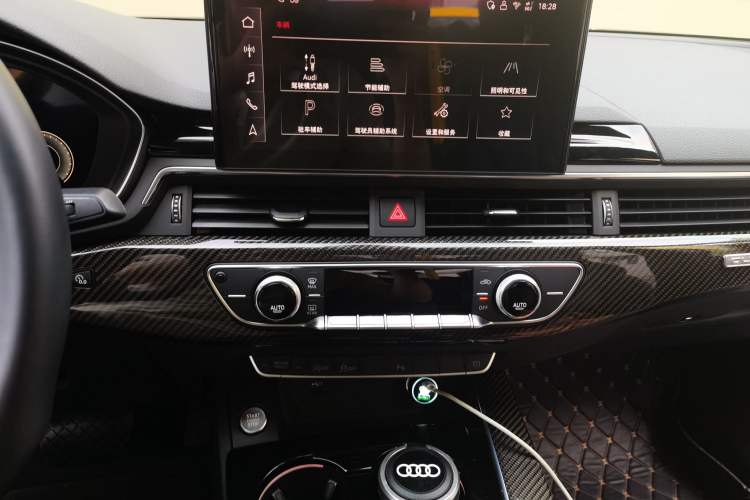Used Audi A5 2024 Sportback 40 TFSI Fashionable and Dynamic Model Audio And AC Panel