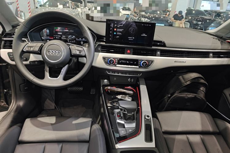 Used Audi A5 2024 Sportback 40 TFSI quattro Luxury Dynamic Model Center Console