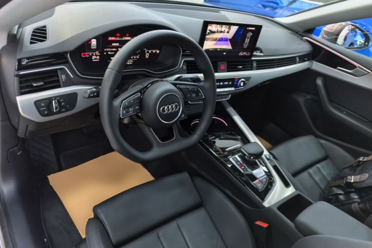 Used Audi A5 2024 Sportback 40 TFSI Fashionable and Dynamic Model Center Console