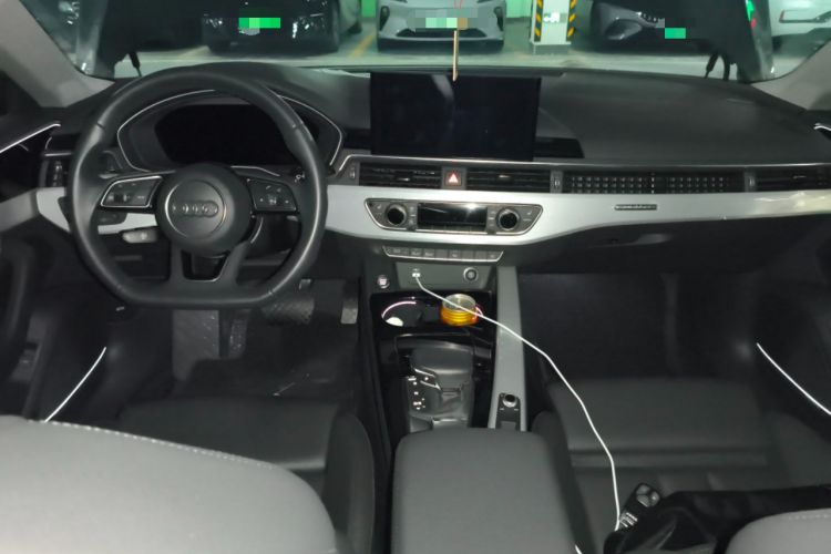 Used Audi A5 2024 Sportback 40 TFSI quattro Luxury Dynamic Model Center Console