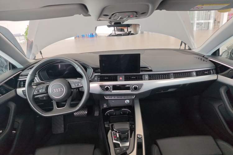 Used Audi A5 2024 Sportback 40 TFSI Fashionable and Dynamic Model Center Console