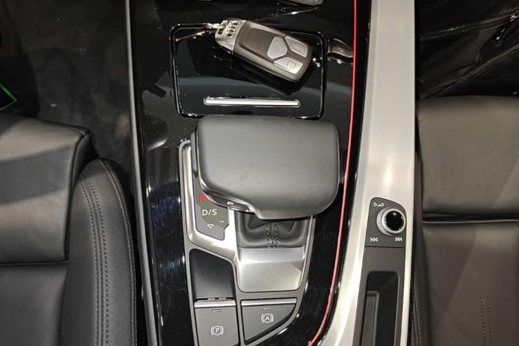Used Audi A5 2024 Sportback 40 TFSI quattro Luxury Dynamic Model Gear Lever