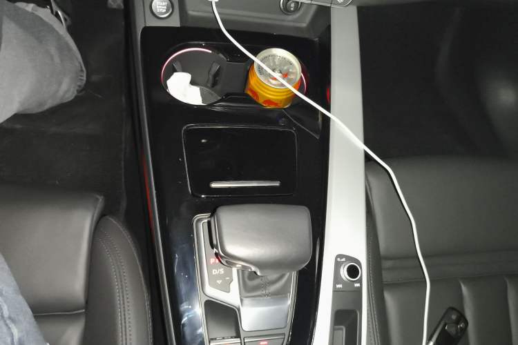 Used Audi A5 2024 Sportback 40 TFSI quattro Luxury Dynamic Model Gear Lever