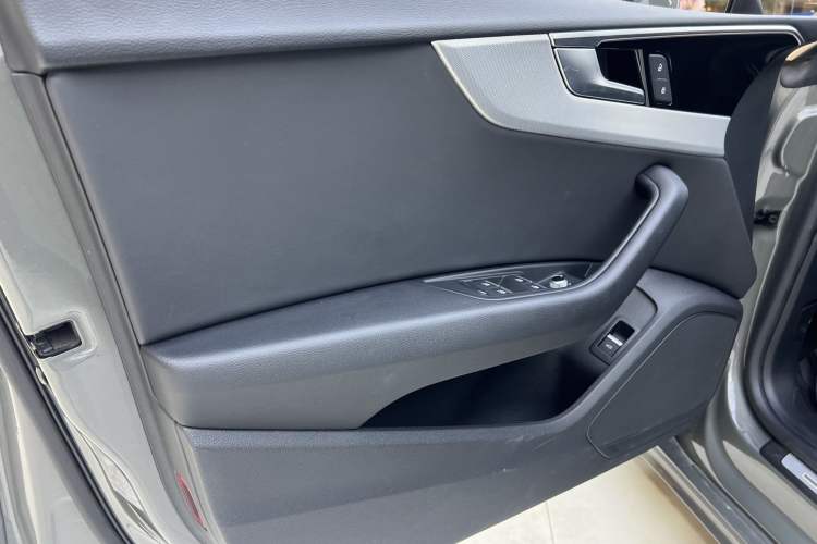 Used Audi A5 2024 Sportback 40 TFSI Fashionable and Dynamic Model Interior 11
