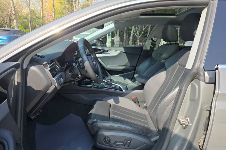 Used Audi A5 2024 Sportback 40 TFSI Fashionable and Dynamic Model Interior 3