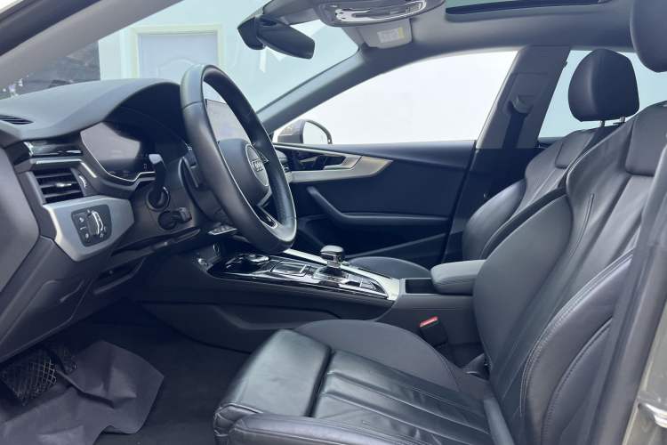 Used Audi A5 2024 Sportback 40 TFSI Fashionable and Dynamic Model Interior 5