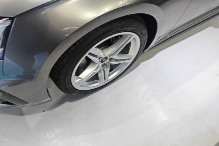 Used Audi A5 2024 Coupe 40 TFSI Fashion Dynamic Model Left Front Wheel Hub