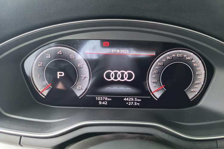 Used Audi A5 2024 Sportback 40 TFSI quattro Luxury Dynamic Model Odometer Close Up