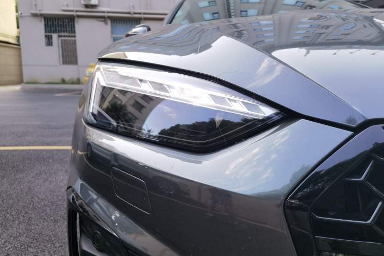Used Audi A5 2024 Sportback 40 TFSI Fashionable and Dynamic Model Right Front Headlight