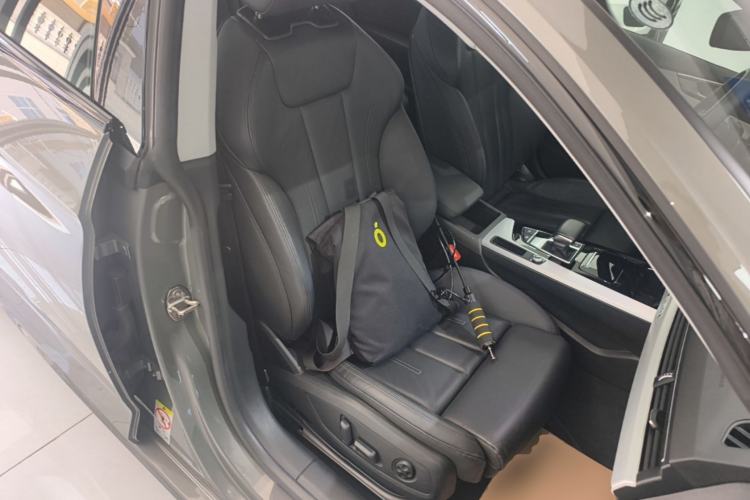 Used Audi A5 2024 Sportback 40 TFSI quattro Luxury Dynamic Model Right Front Seat