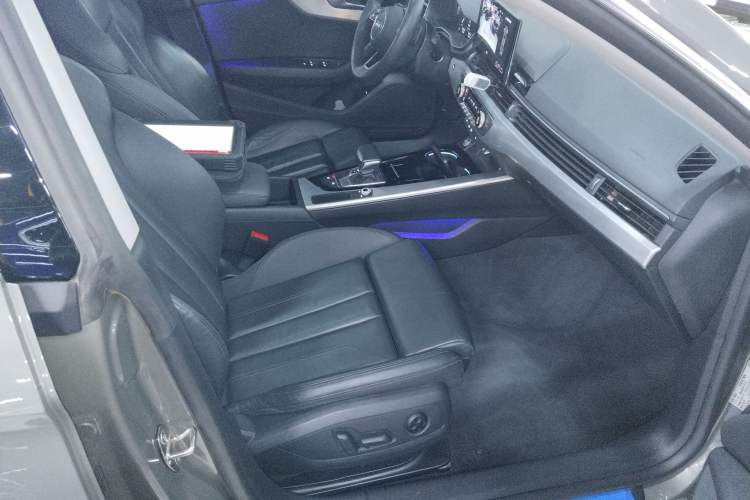 Used Audi A5 2024 Sportback 40 TFSI Fashionable and Dynamic Model Right Front Seat