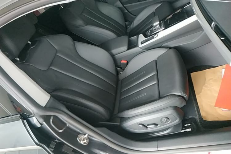 Used Audi A5 2024 Sportback 40 TFSI quattro Luxury Dynamic Model Right Front Seat
