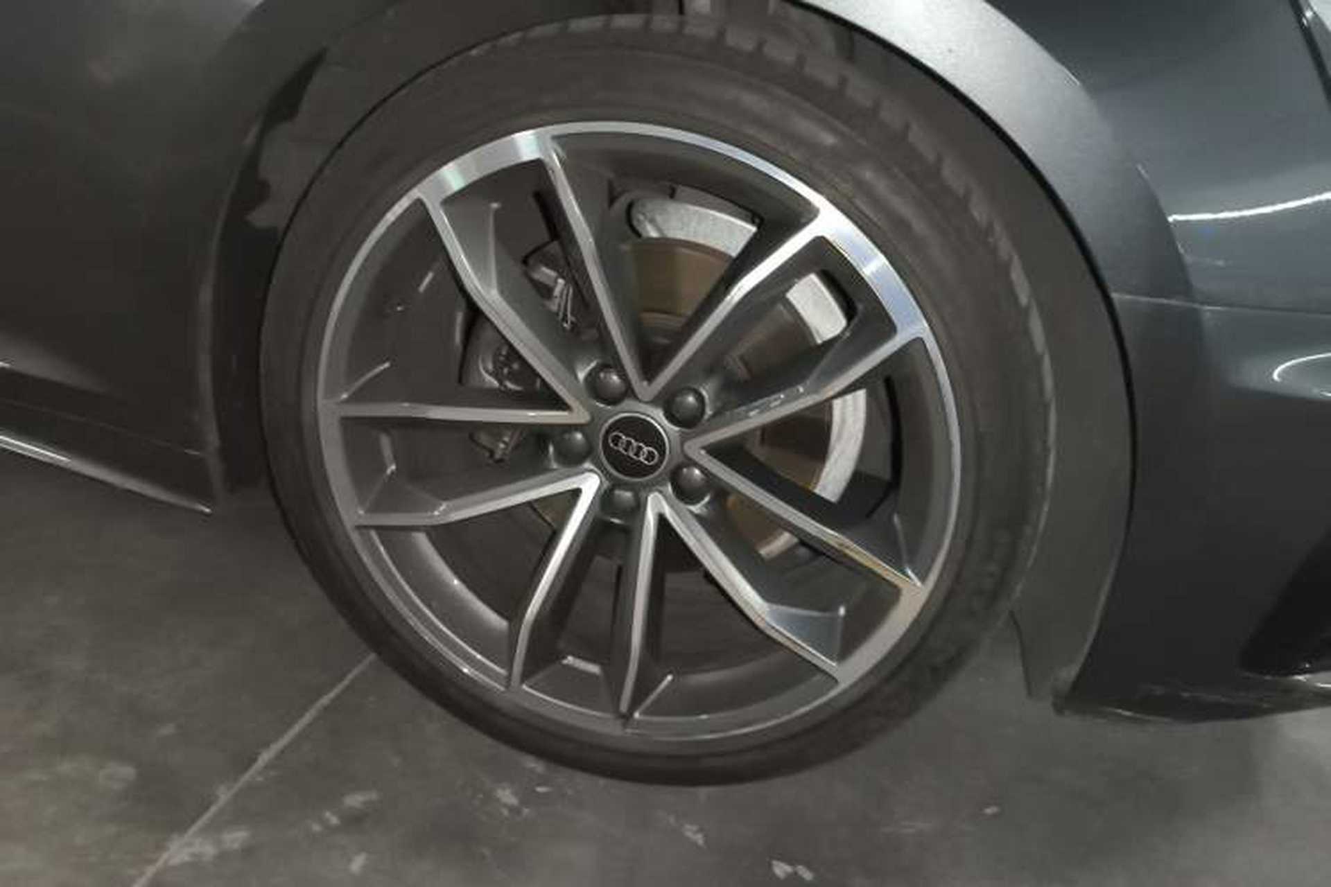 Used Audi A5 2024 Sportback 40 TFSI quattro Luxury Dynamic Model Right Front Wheel Hub