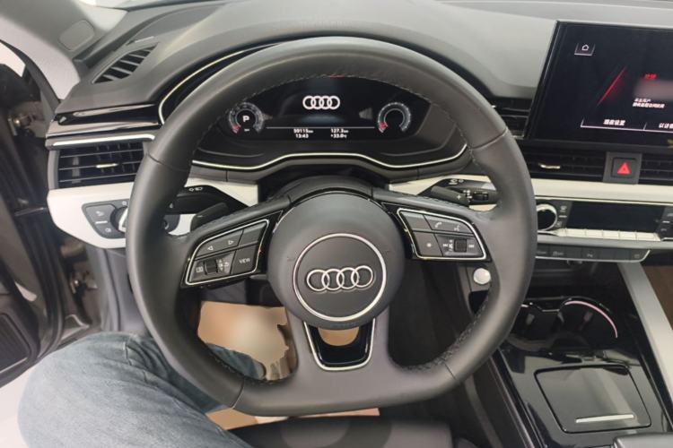 Used Audi A5 2024 Sportback 40 TFSI quattro Luxury Dynamic Model Steering Wheel