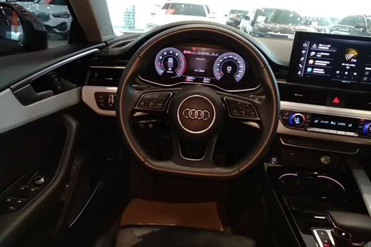Used Audi A5 2024 Sportback 40 TFSI quattro Luxury Dynamic Model Steering Wheel