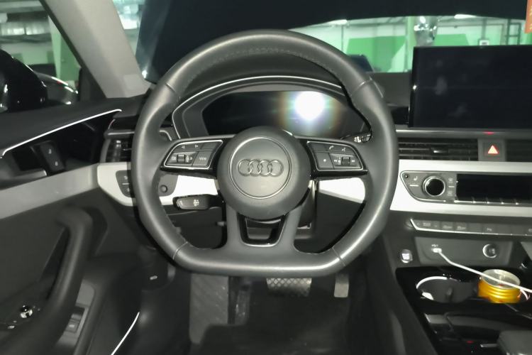 Used Audi A5 2024 Sportback 40 TFSI quattro Luxury Dynamic Model Steering Wheel