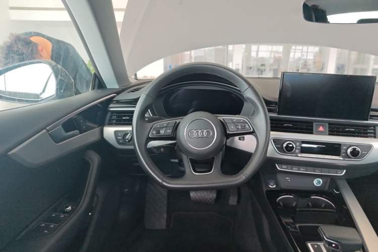 Used Audi A5 2024 Sportback 40 TFSI Fashionable and Dynamic Model Steering Wheel