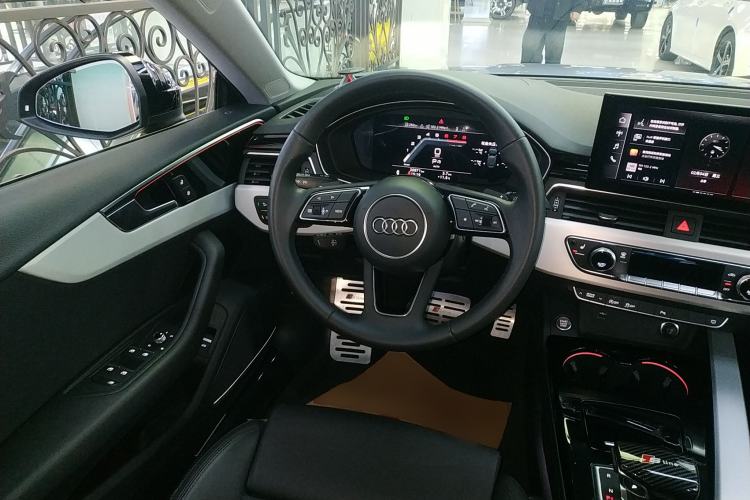 Used Audi A5 2024 Sportback 40 TFSI quattro Luxury Dynamic Model Steering Wheel