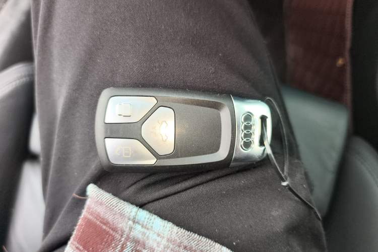 Used Audi A5 2024 Sportback 40 TFSI Fashionable and Dynamic Model Vehicle Key